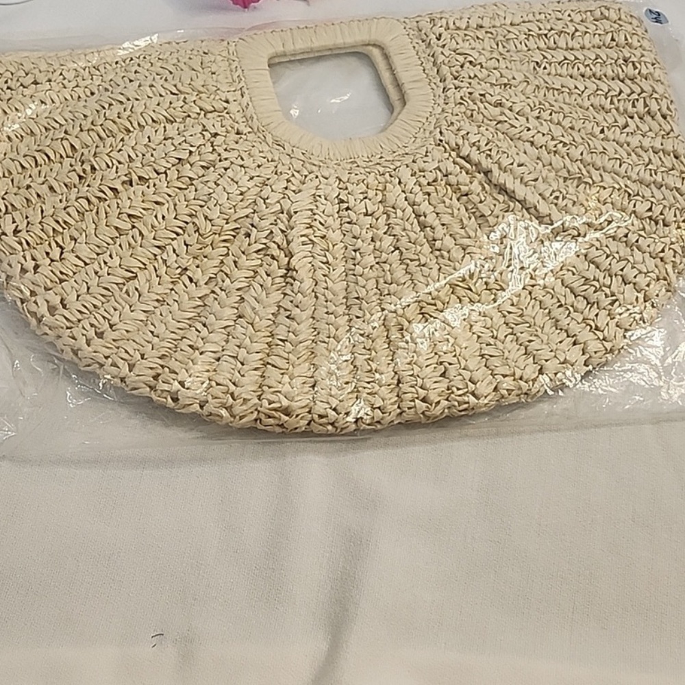 Ramla Crochet Bag - Picture 6 of 8